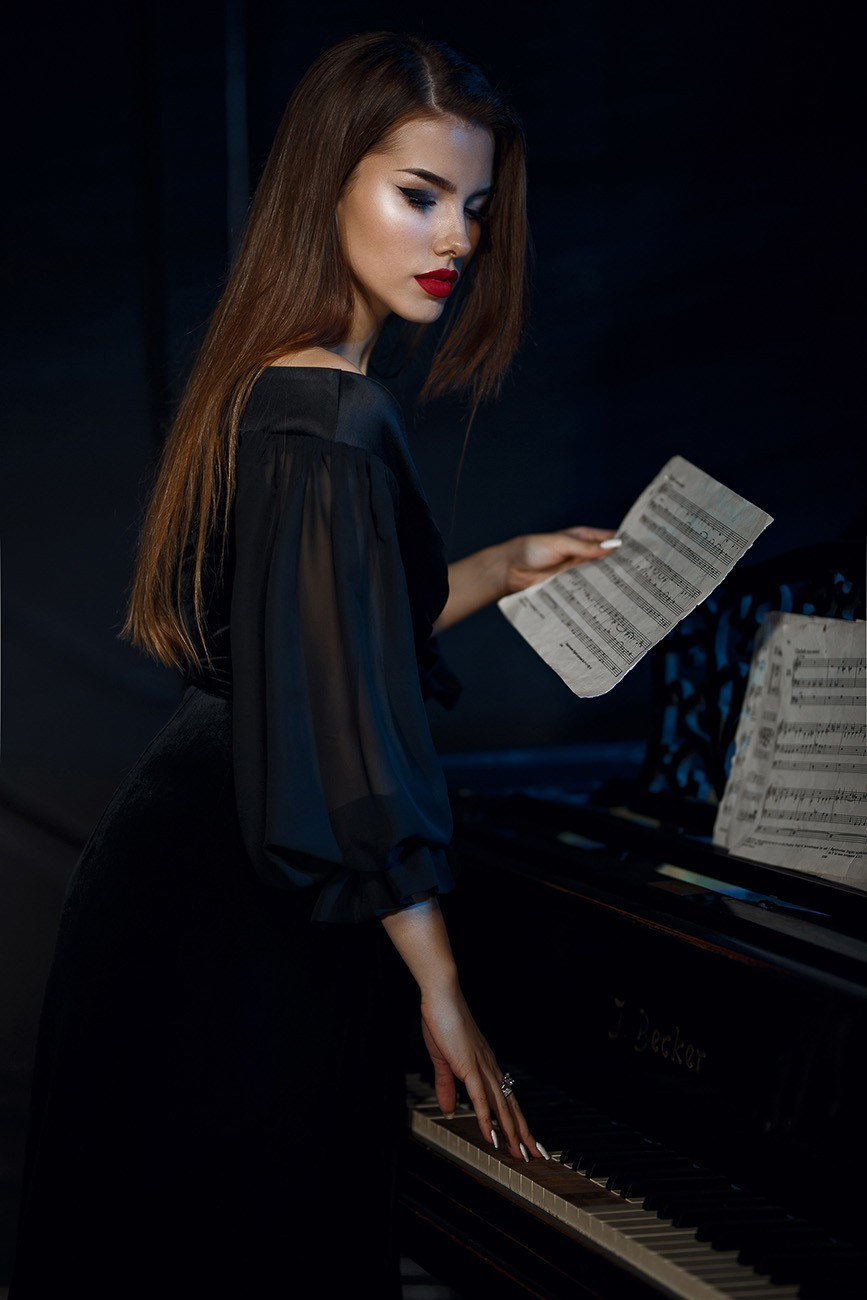 c57b4143-2 Velvet dress in the floor with open shoulders