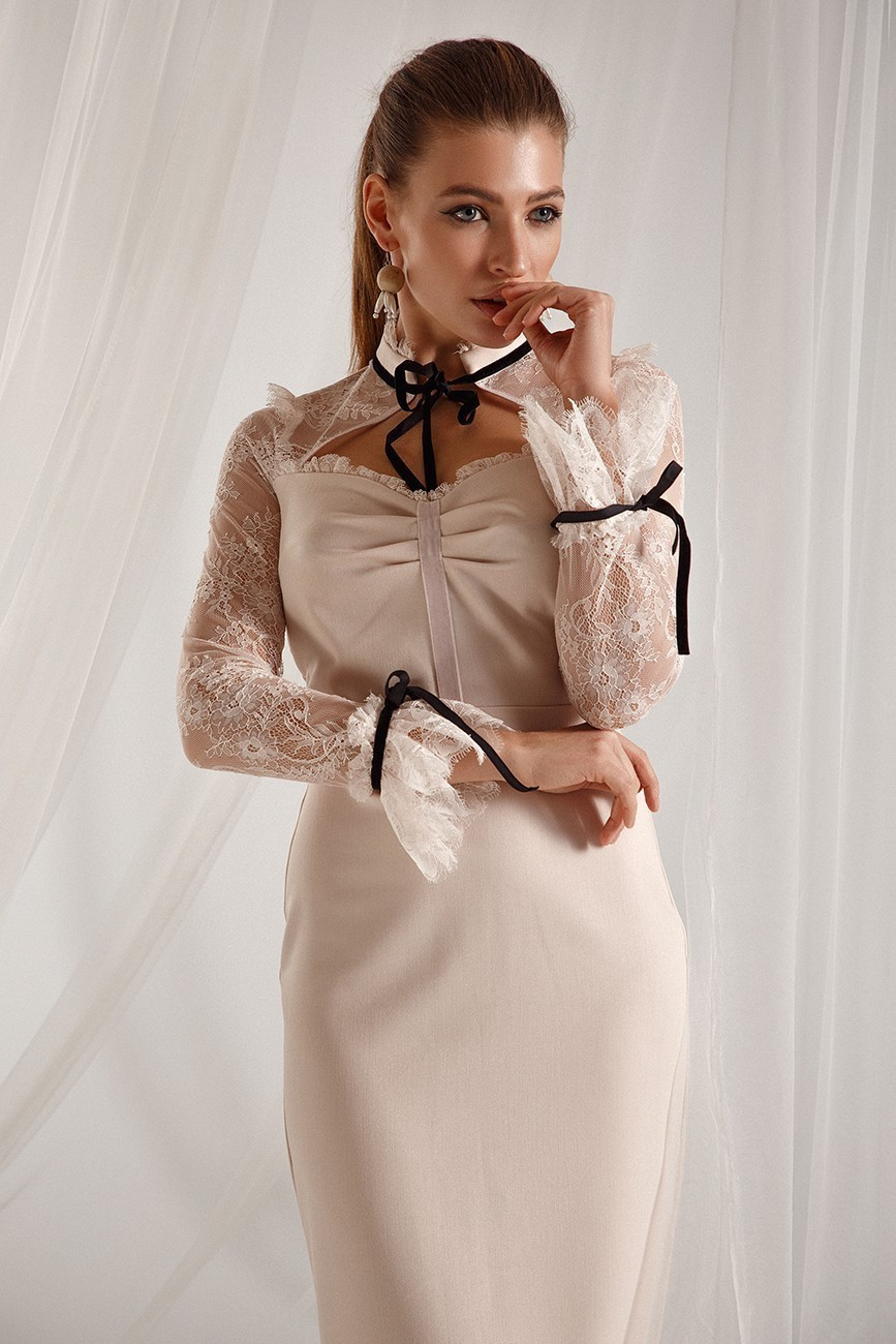 img-1732 Dress with lace and contrasting ribbon