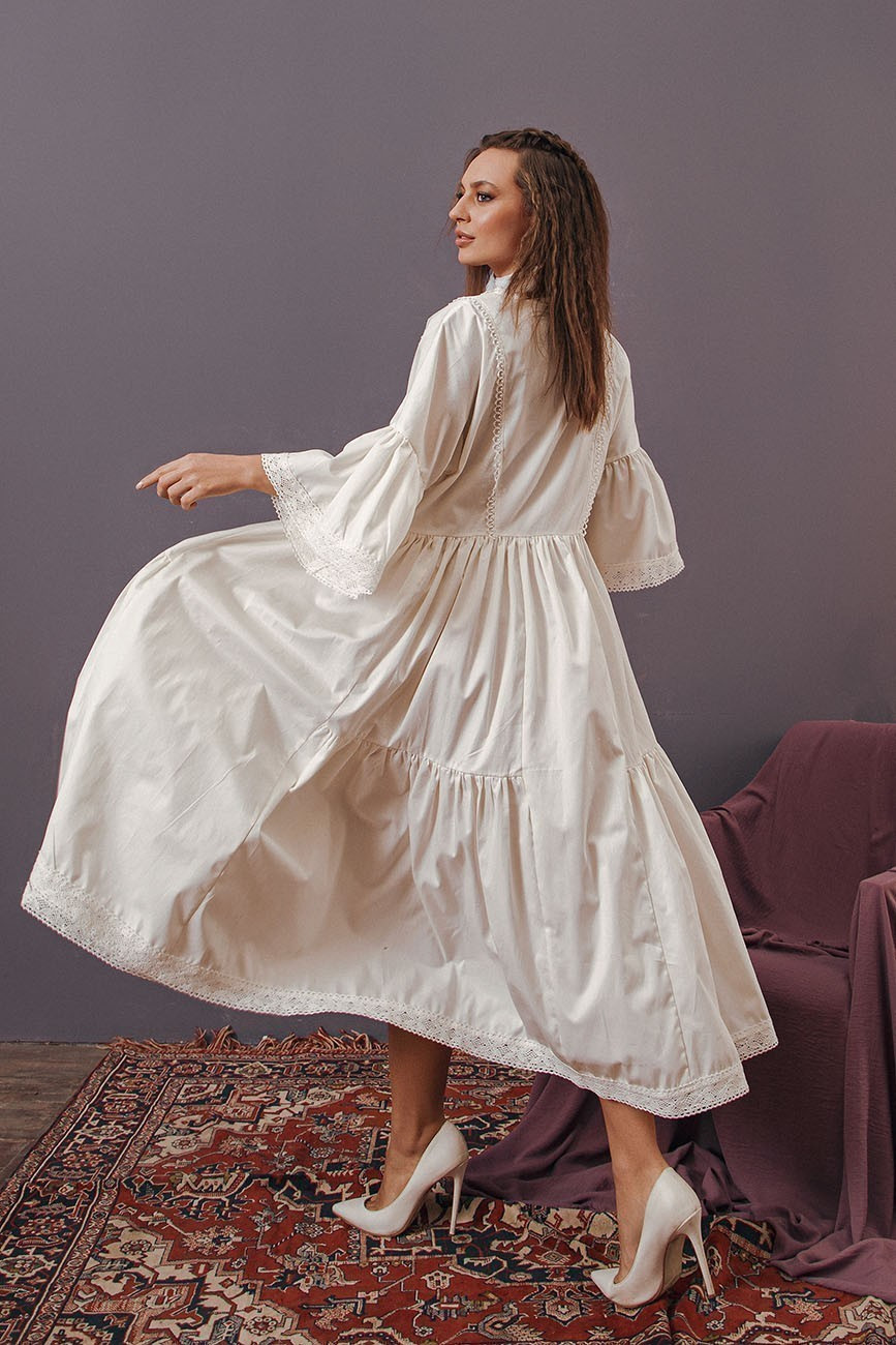 img-3118-2 Cotton dress with lace free silhouette