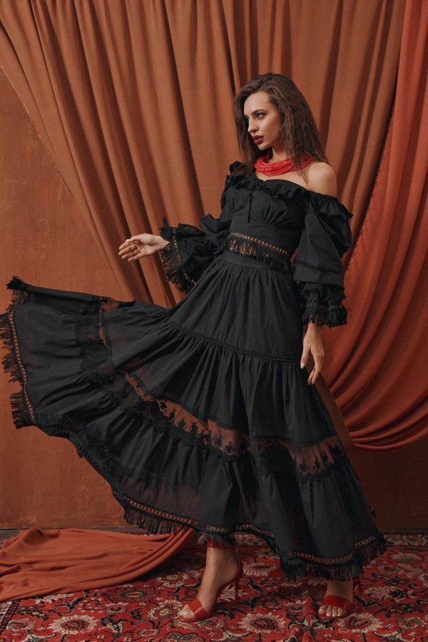 Хлопковый костюм с бахромой с юбкой