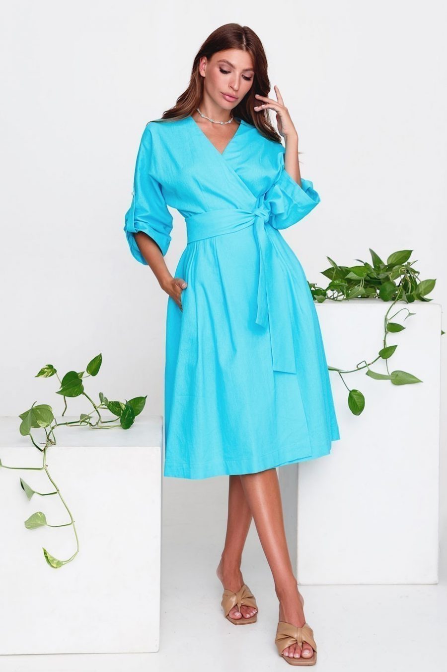 Linen dress on a wrap with pearls