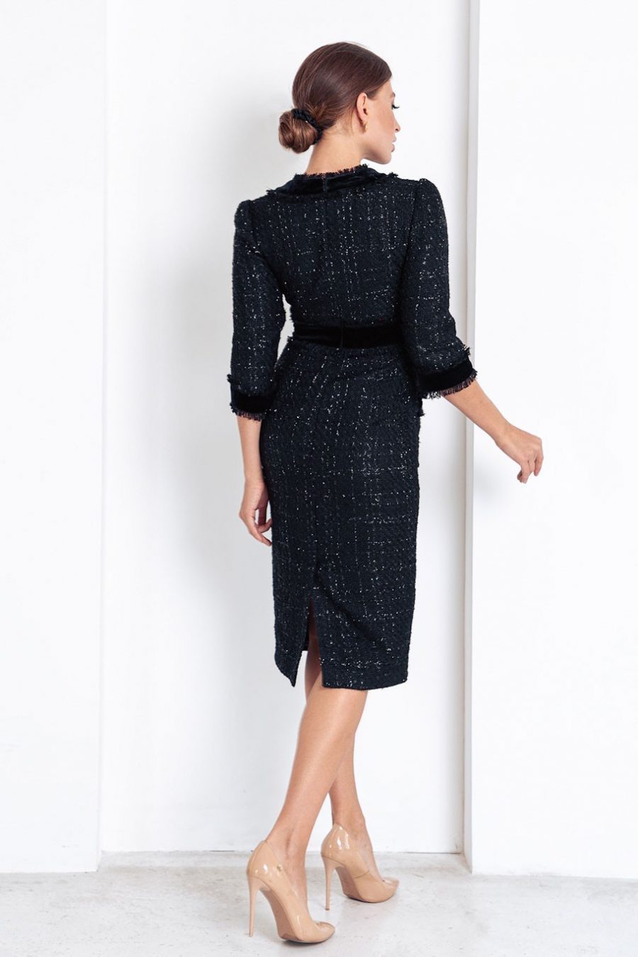Tweed dress with pockets and fringe