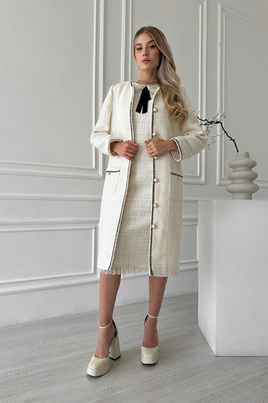 Tweed cardigan without collar, with patch pockets