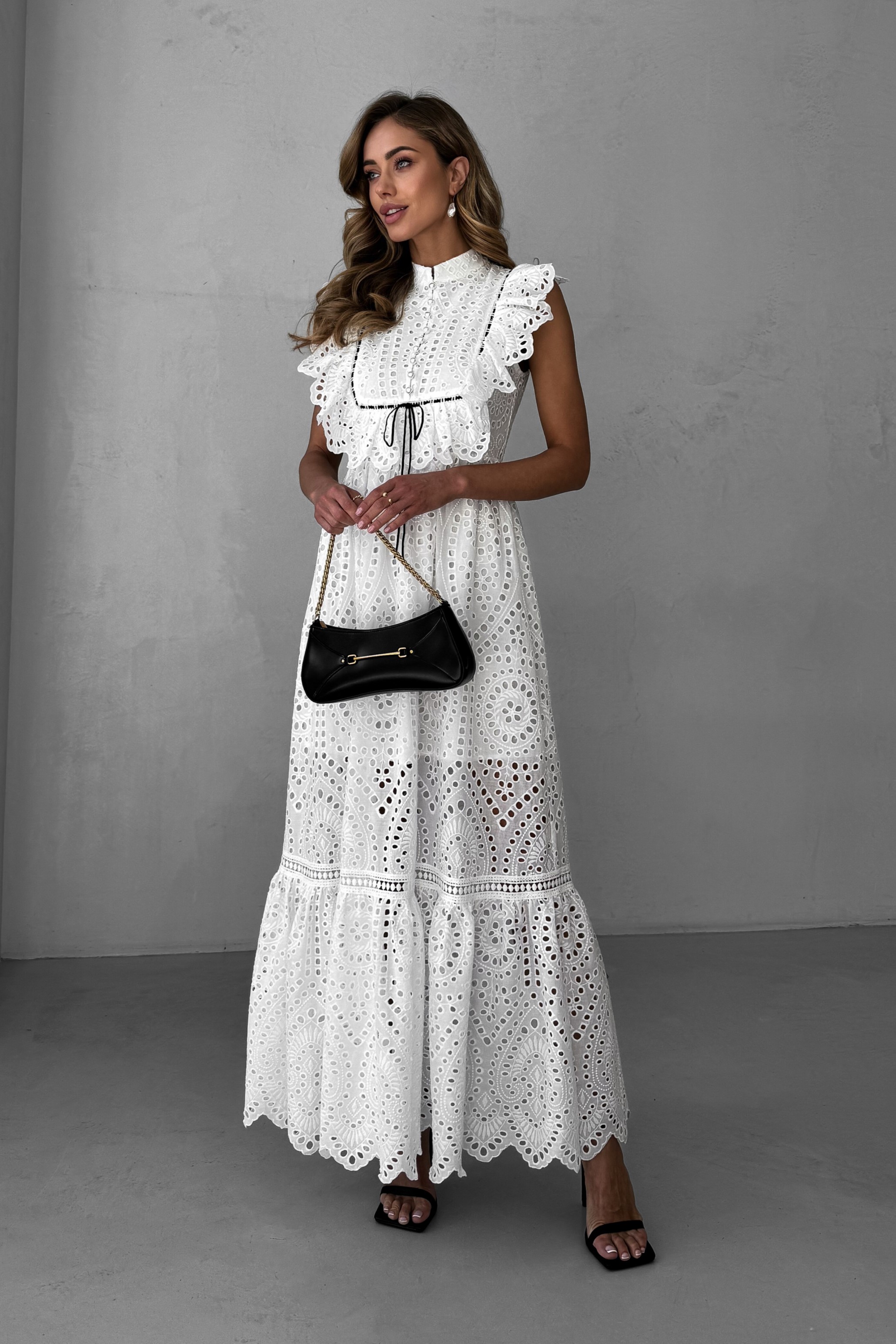 IMG_8183-2 Хлопковое платье из прошвы с жабо и с бархатной лентой