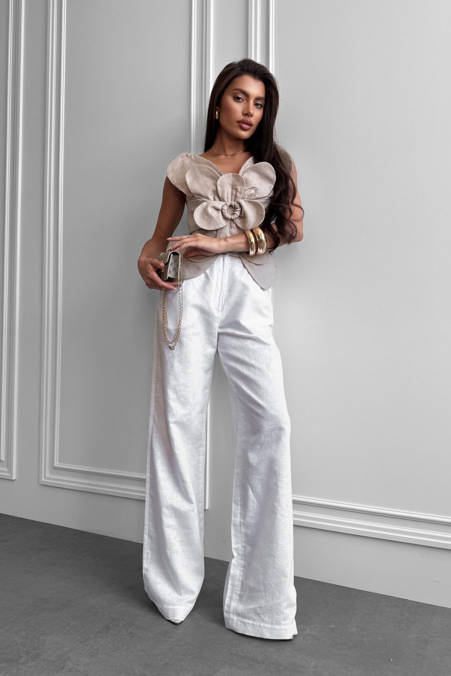 Linen straight long trousers with pockets, with beige piping