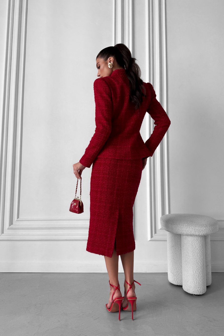 Elegant tweed two-piece suit: jacket and pencil skirt